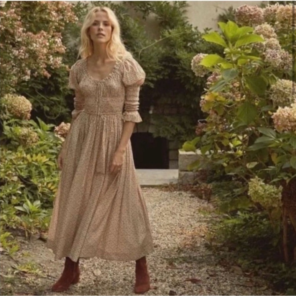 Doen Kaira Maxi Dress in Cream Winter Ditsy